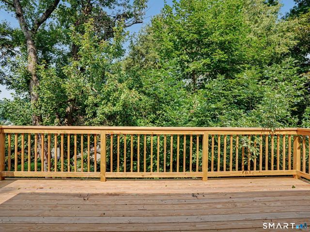 22 Ridge Road, New Fairfield, CT 06812