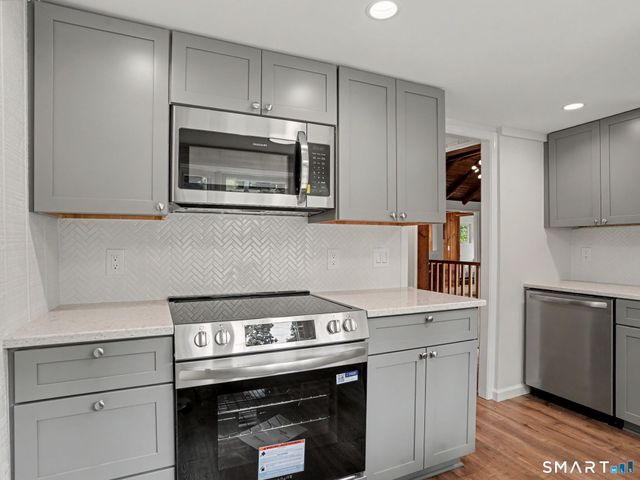 22 Ridge Road, New Fairfield, CT 06812