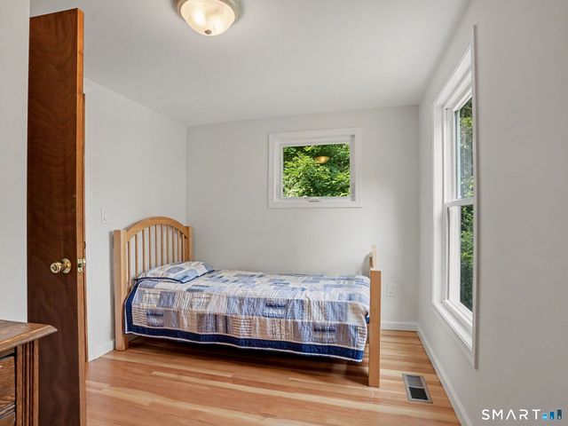 22 Ridge Road, New Fairfield, CT 06812