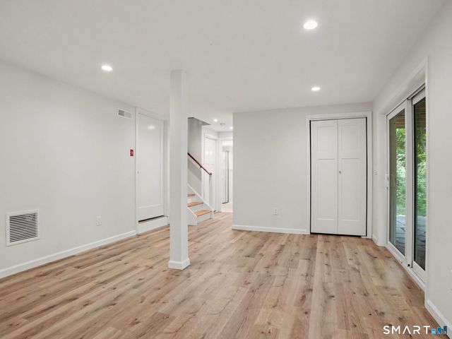 22 Ridge Road, New Fairfield, CT 06812