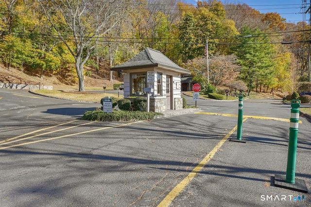 22 Ridge Road, New Fairfield, CT 06812