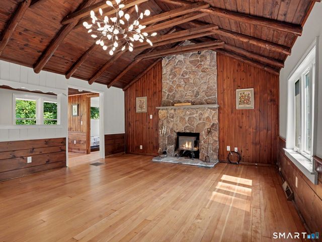 22 Ridge Road, New Fairfield, CT 06812