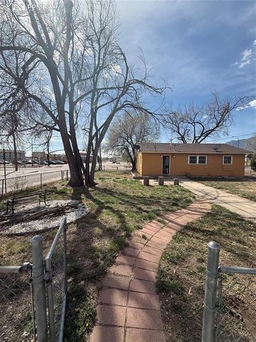 1316 Harrison Road, Colorado Springs, CO 80905