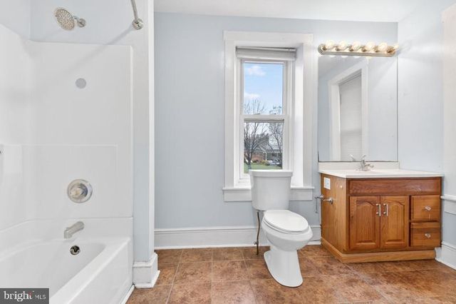 146 NEW HAVEN ST, Mount Joy, PA 17552