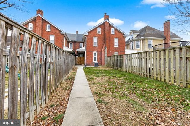 146 NEW HAVEN ST, Mount Joy, PA 17552