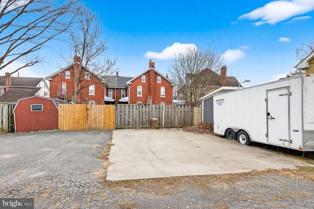 146 NEW HAVEN ST, Mount Joy, PA 17552