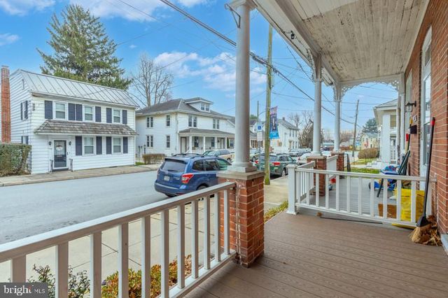 146 NEW HAVEN ST, Mount Joy, PA 17552