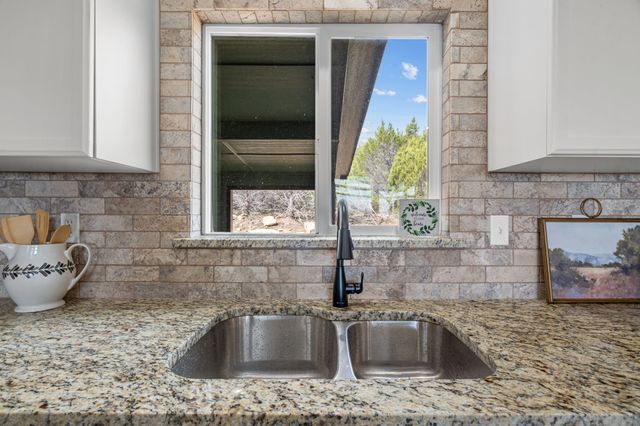 30 Timber Hills Lane, Mineral Wells, TX 76067