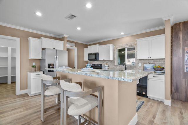 30 Timber Hills Lane, Mineral Wells, TX 76067