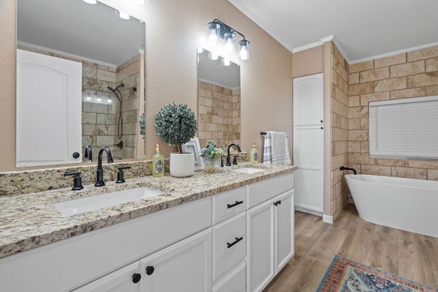 30 Timber Hills Lane, Mineral Wells, TX 76067