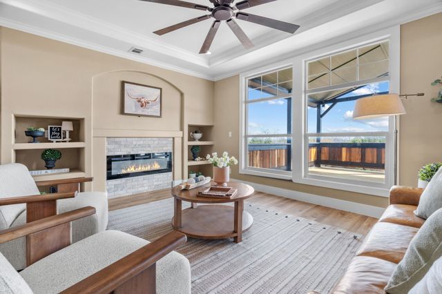 30 Timber Hills Lane, Mineral Wells, TX 76067