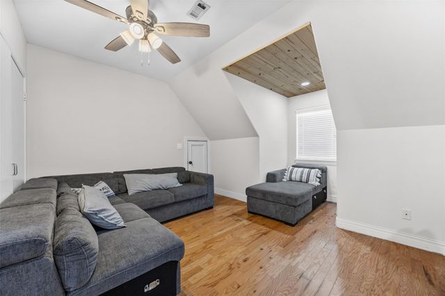 2001 Fair Oaks Drive, Mission, TX 78574