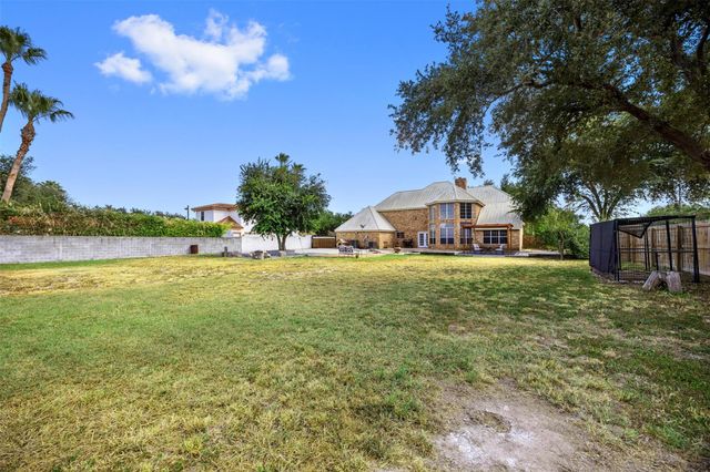 2001 Fair Oaks Drive, Mission, TX 78574