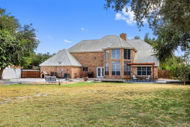 2001 Fair Oaks Drive, Mission, TX 78574