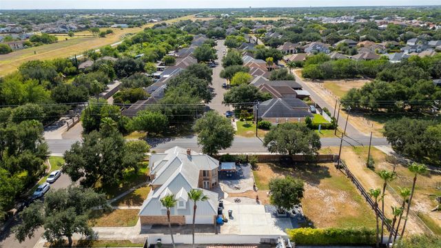 2001 Fair Oaks Drive, Mission, TX 78574