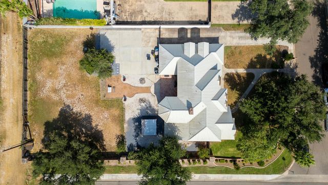 2001 Fair Oaks Drive, Mission, TX 78574