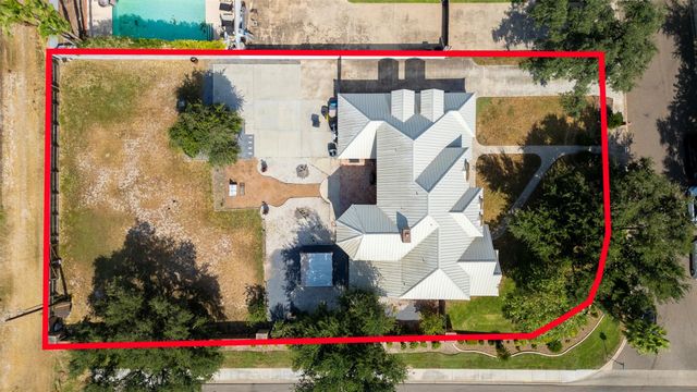 2001 Fair Oaks Drive, Mission, TX 78574