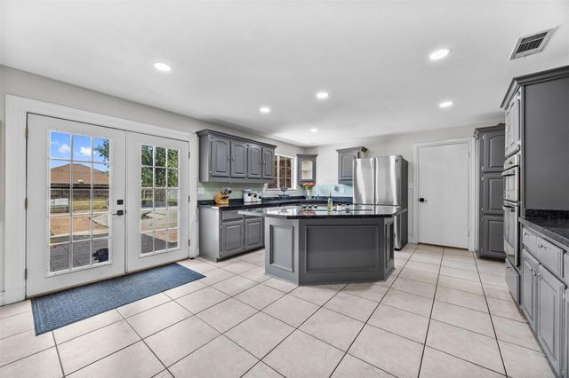 2001 Fair Oaks Drive, Mission, TX 78574