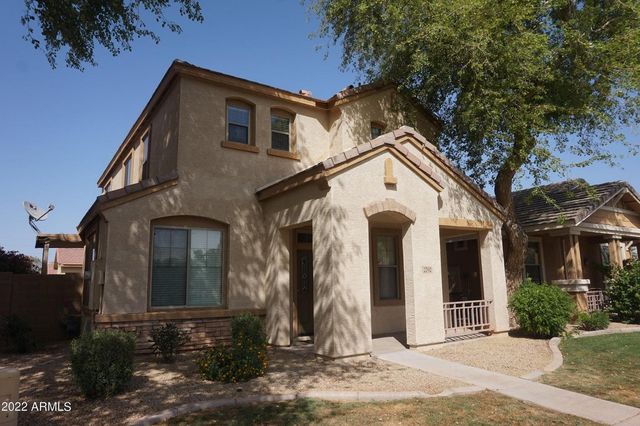 2792 S Arroyo Lane, Gilbert, AZ 85295