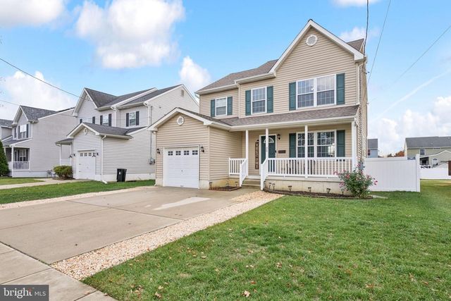 26 N POPLAR AVE, Maple Shade, NJ 08052