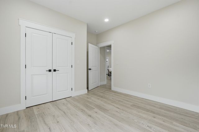 403 Lynnwood Drive, Bristol, VA 24201