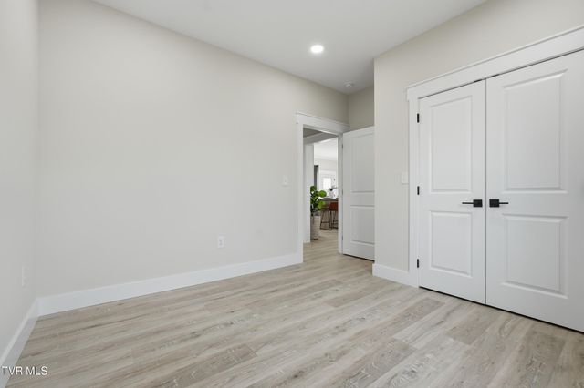 403 Lynnwood Drive, Bristol, VA 24201