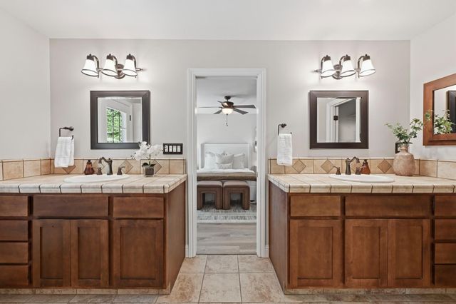 3885 Clover Valley Rd, Rocklin, CA 95677