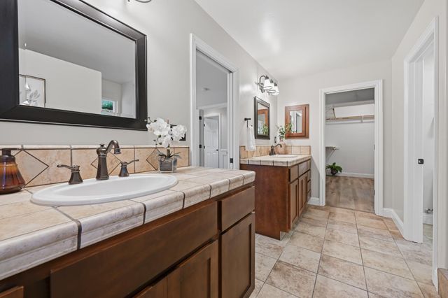 3885 Clover Valley Rd, Rocklin, CA 95677