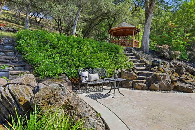 3885 Clover Valley Rd, Rocklin, CA 95677