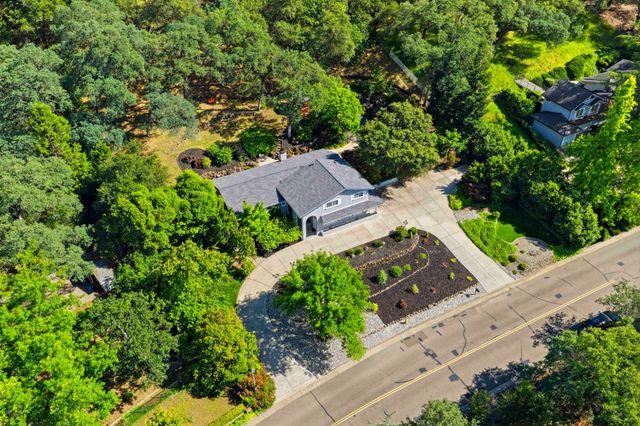 3885 Clover Valley Rd, Rocklin, CA 95677