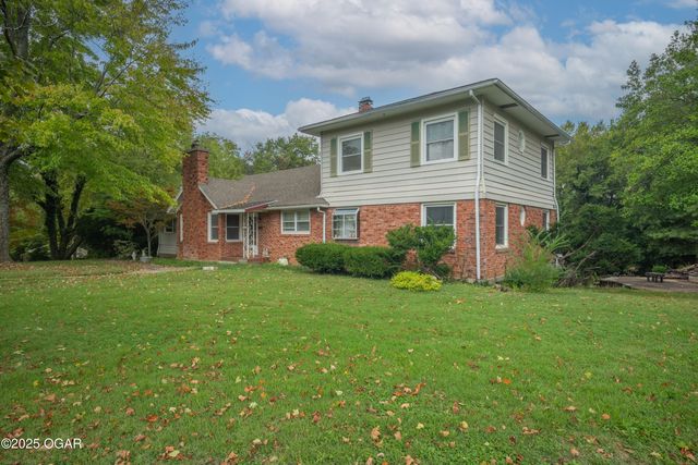 620 W South Street, Neosho, MO 64850