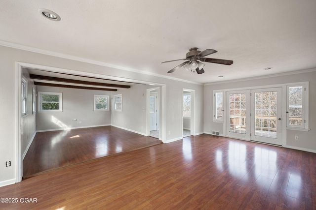 620 W South Street, Neosho, MO 64850