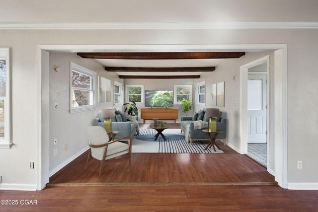 620 W South Street, Neosho, MO 64850