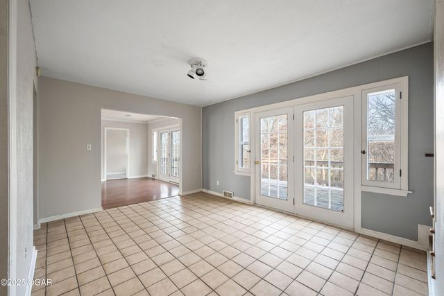 620 W South Street, Neosho, MO 64850