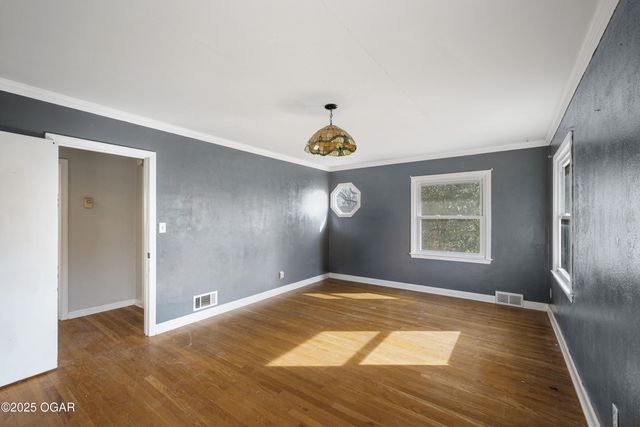 620 W South Street, Neosho, MO 64850