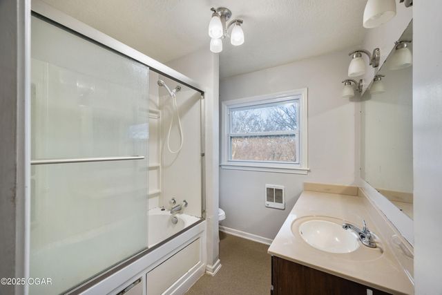 620 W South Street, Neosho, MO 64850