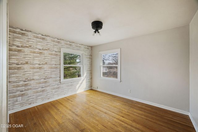 620 W South Street, Neosho, MO 64850