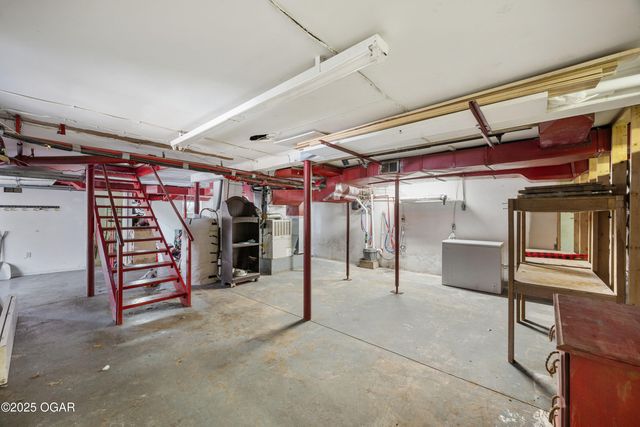 620 W South Street, Neosho, MO 64850