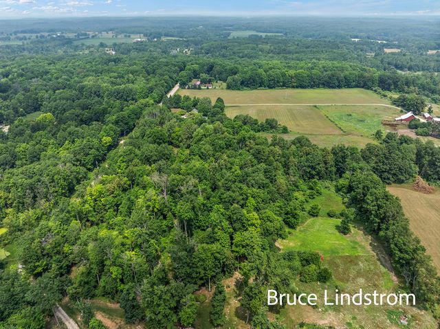 15520 157th Avenue, Big Rapids, MI 49307