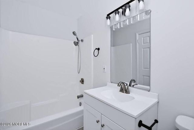 1026 Berkeley Avenue, Beachwood, NJ 08722