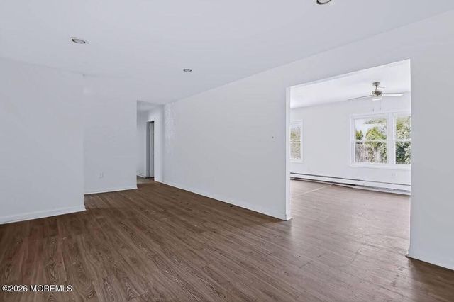 1026 Berkeley Avenue, Beachwood, NJ 08722