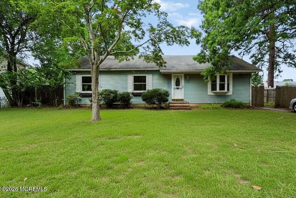 1026 Berkeley Avenue, Beachwood, NJ 08722