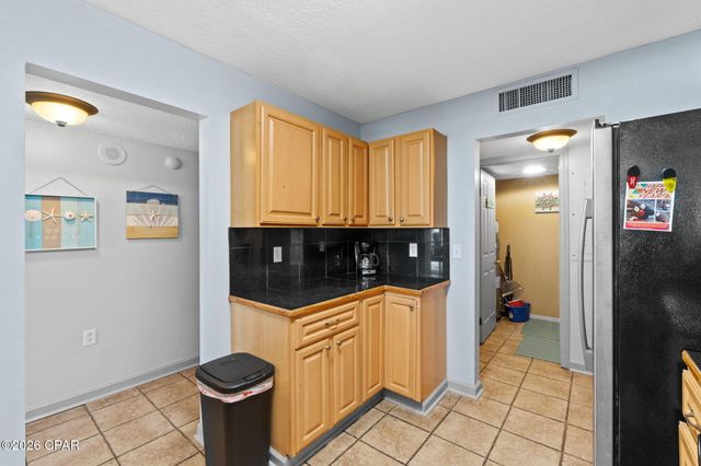 7205 Thomas Drive E206, Panama City, FL 32408