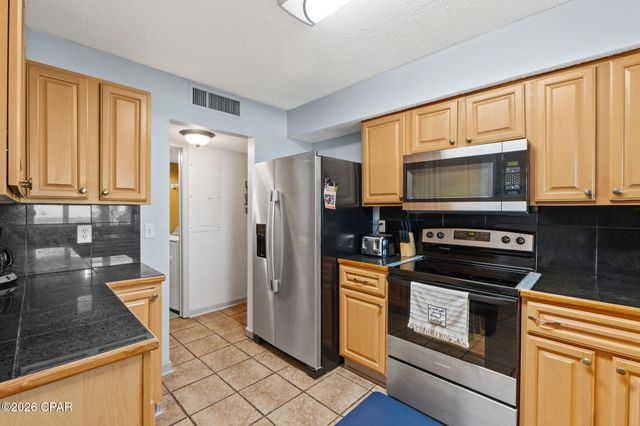 7205 Thomas Drive E206, Panama City, FL 32408