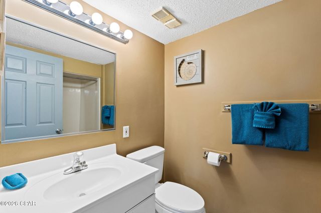7205 Thomas Drive E206, Panama City, FL 32408