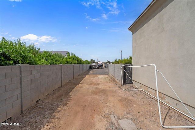 17718 E SAN CARLOS Way, Gilbert, AZ 85298
