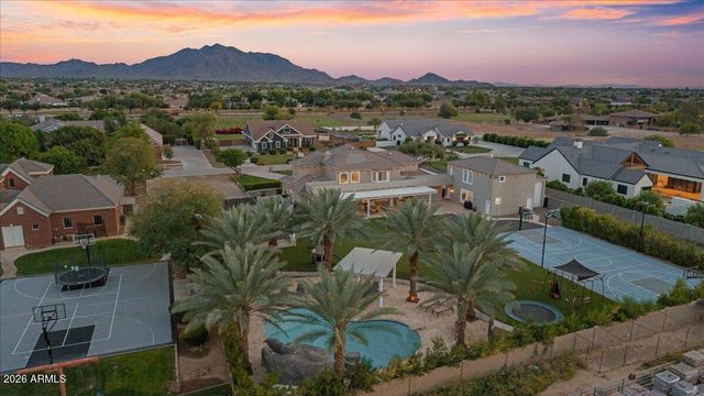 17718 E SAN CARLOS Way, Gilbert, AZ 85298