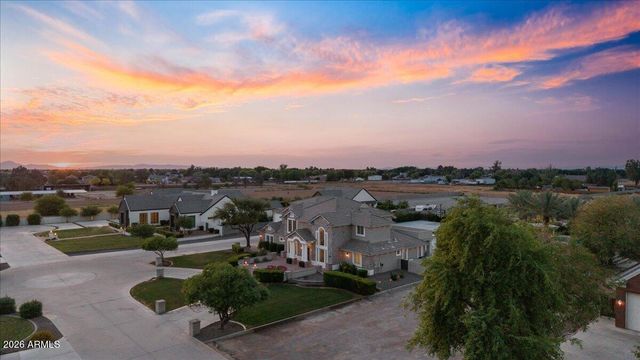 17718 E SAN CARLOS Way, Gilbert, AZ 85298