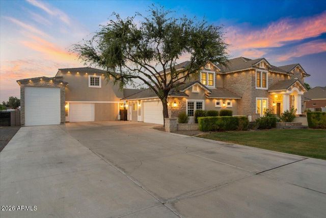 17718 E SAN CARLOS Way, Gilbert, AZ 85298