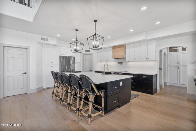 17718 E SAN CARLOS Way, Gilbert, AZ 85298